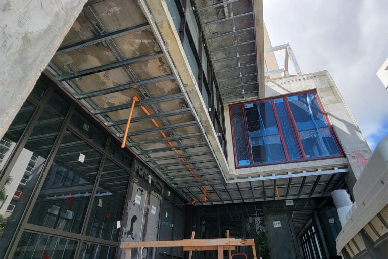 HEAVY - GAUGE<br> STEEL  FRAMING